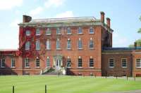 Дитячий табір Удосконалюємо англійську в Berkshire College Зима 2019 Великобританія/Мейденхед