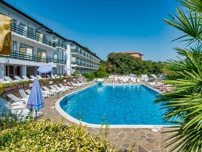 Детский лагерь Riviera Camp на курорте Золотые Пески Болгария/Золотые Пески